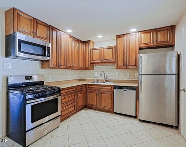 6203 N 12th Place - Photo Thumbnail 4