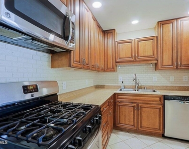 6203 N 12th Place - Photo Thumbnail 5