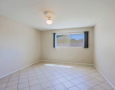 6203 N 12th Place - Photo Thumbnail 16