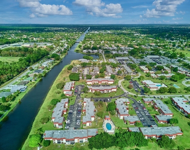 12021 W Greenway Drive - Photo Thumbnail 50