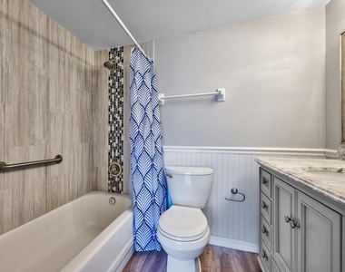 12021 W Greenway Drive - Photo Thumbnail 33