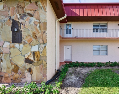 12021 W Greenway Drive - Photo Thumbnail 47