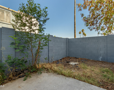 4718 W Orangewood Avenue - Photo Thumbnail 25