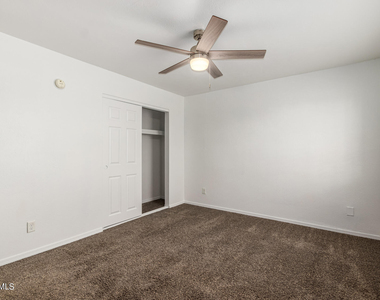 4718 W Orangewood Avenue - Photo Thumbnail 19