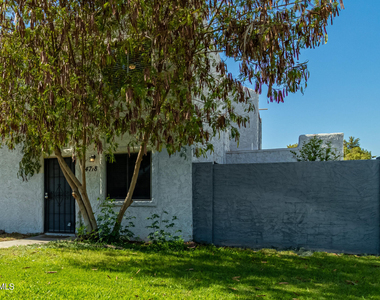 4718 W Orangewood Avenue - Photo Thumbnail 3