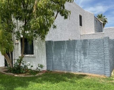 4718 W Orangewood Avenue - Photo Thumbnail 28