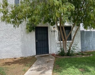 4718 W Orangewood Avenue - Photo Thumbnail 27