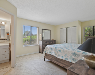 150 Pineview Road - Photo Thumbnail 8