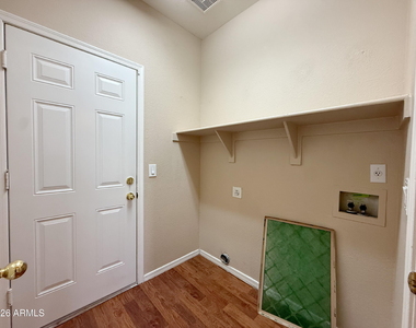 9821 W Yukon Drive - Photo Thumbnail 29
