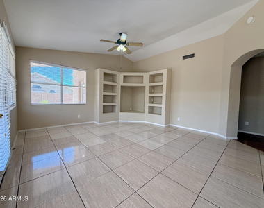 9821 W Yukon Drive - Photo Thumbnail 11