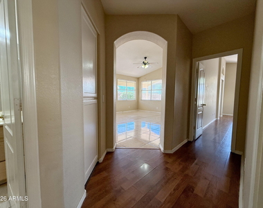 9821 W Yukon Drive - Photo Thumbnail 15