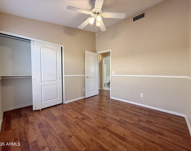9821 W Yukon Drive - Photo Thumbnail 25