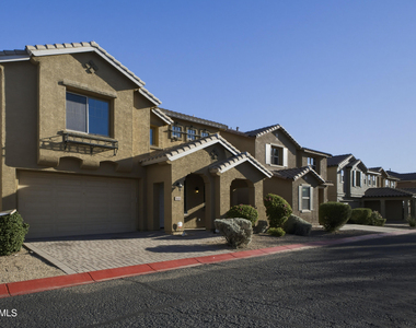 5643 E Alder Avenue - Photo Thumbnail 1