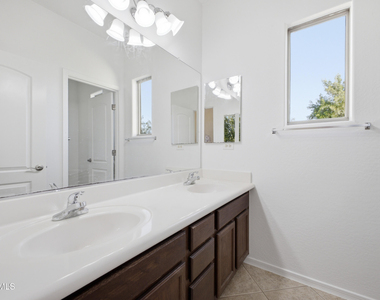 5643 E Alder Avenue - Photo Thumbnail 25