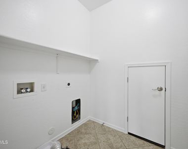 5643 E Alder Avenue - Photo Thumbnail 24