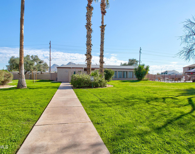 7550 N 12th Street - Photo Thumbnail 6