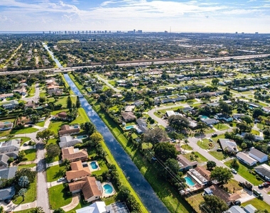 4271 Empress Street - Photo Thumbnail 32