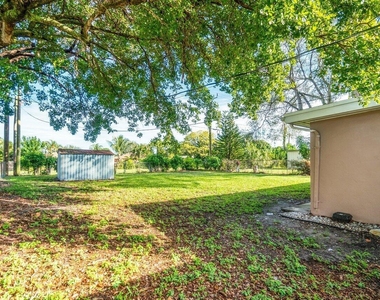 4271 Empress Street - Photo Thumbnail 22