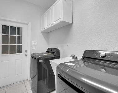 4100 Temple Street - Photo Thumbnail 27