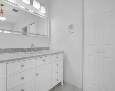 4100 Temple Street - Photo Thumbnail 26