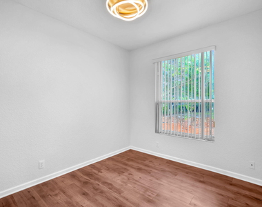 4100 Temple Street - Photo Thumbnail 21