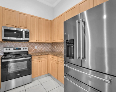4100 Temple Street - Photo Thumbnail 3