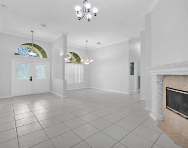 4100 Temple Street - Photo Thumbnail 9