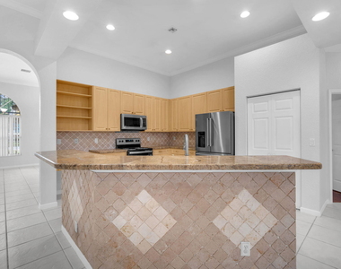 4100 Temple Street - Photo Thumbnail 5