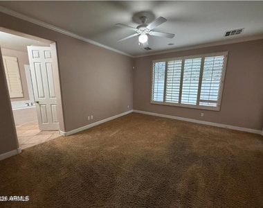 421 W Wisteria Place - Photo Thumbnail 20