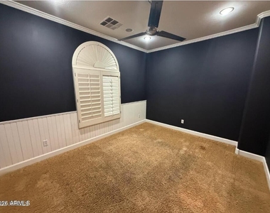 421 W Wisteria Place - Photo Thumbnail 6