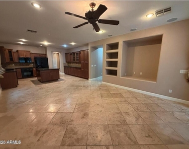 421 W Wisteria Place - Photo Thumbnail 18