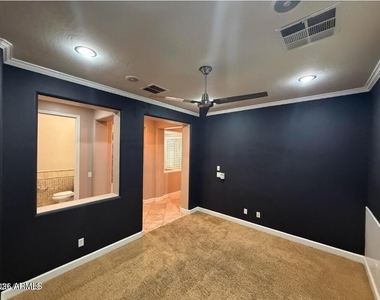 421 W Wisteria Place - Photo Thumbnail 7
