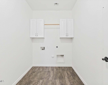 22218 E Cherrywood Drive - Photo Thumbnail 18