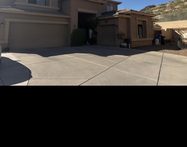 3928 W Range Mule Drive - Photo Thumbnail 6