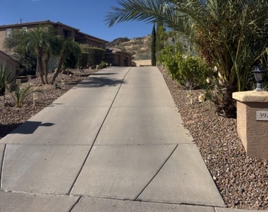 3928 W Range Mule Drive - Photo Thumbnail 5