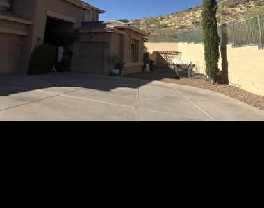 3928 W Range Mule Drive - Photo Thumbnail 4