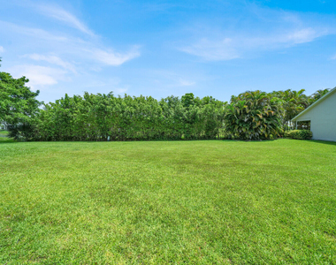 6371 Toulon Drive - Photo Thumbnail 31