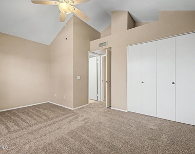 4849 E Kachina Trail - Photo Thumbnail 13
