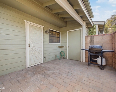 4849 E Kachina Trail - Photo Thumbnail 20