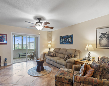 2615 Ne 1st Court - Photo Thumbnail 15