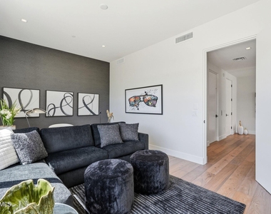 6311 E Phoenician Boulevard - Photo Thumbnail 6
