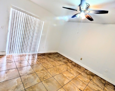 680 Miller Drive - Photo Thumbnail 5
