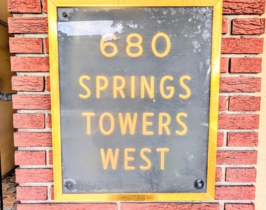 680 Miller Drive - Photo Thumbnail 10