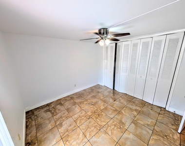 680 Miller Drive - Photo Thumbnail 6