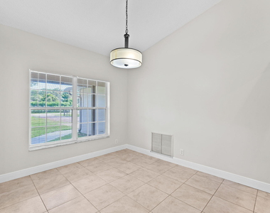 16628 Valencia Boulevard - Photo Thumbnail 21