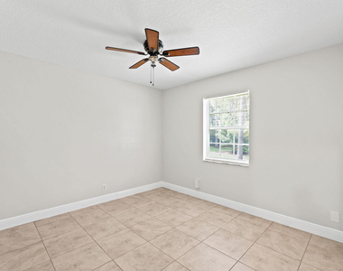 16628 Valencia Boulevard - Photo Thumbnail 22