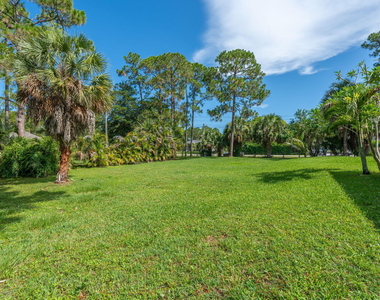 16628 Valencia Boulevard - Photo Thumbnail 39