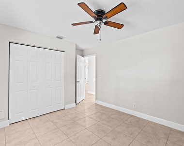 16628 Valencia Boulevard - Photo Thumbnail 20