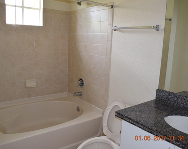 140 Sw Peacock Boulevard - Photo Thumbnail 17