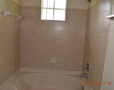 140 Sw Peacock Boulevard - Photo Thumbnail 19